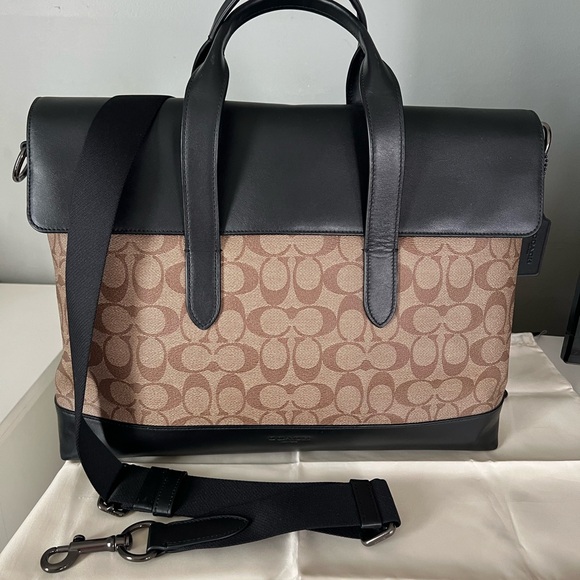 Coach Hamilton Portfolio in Signature Canvas - Picture 1 of 13